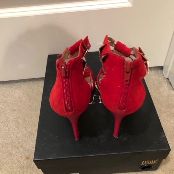 Preowned pair of red shoes - Picture 5 of 5